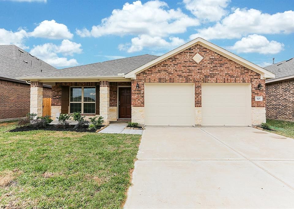 1st image of 525 Century Oaks Ln