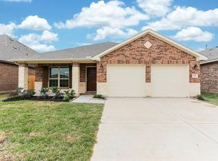 525 Century Oaks Ln, La Marque, TX 77568
