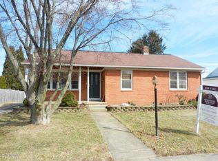1087 Elm St, Montoursville, PA 17754