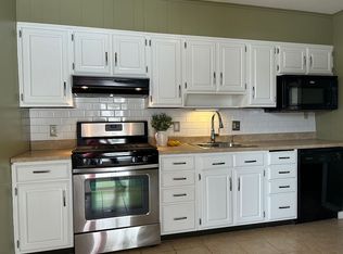 334 E Vine St, Pottstown, PA 19464