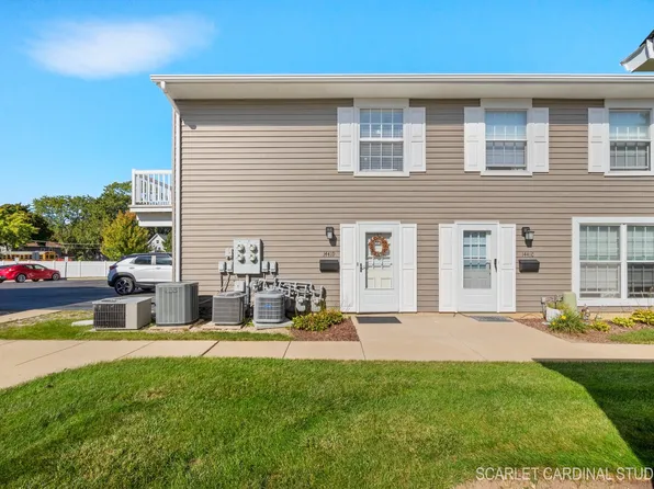 1441 Woodcutter Ln Unit D, Wheaton, IL 60189
