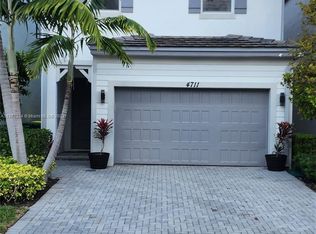 4711 NW 48th Ter, Tamarac, FL 33319