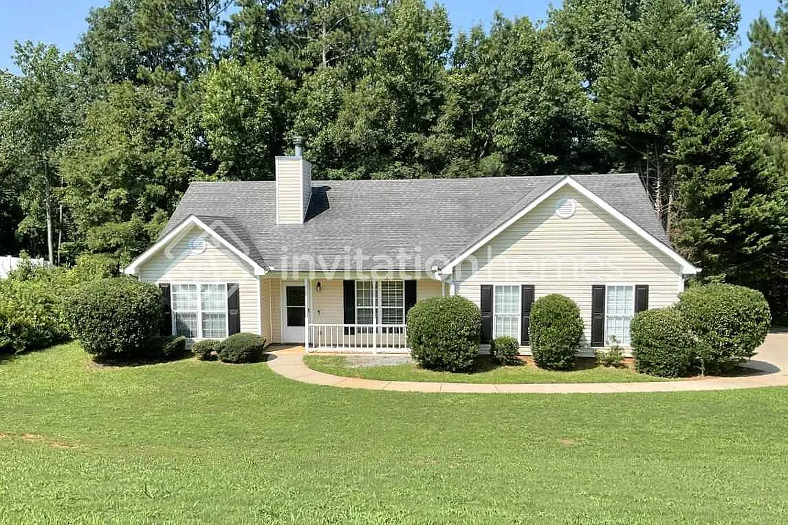 155 Hidden Brook Trl Newnan, GA 30265 — Photo 1