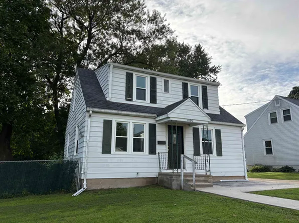 1806 17th Ave, Monroe, WI 53566