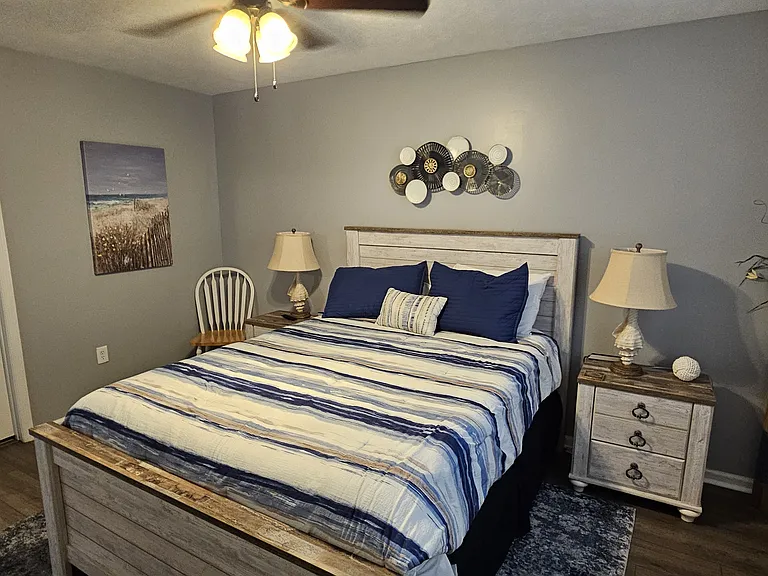 589 Blue River Ct #4C — Photo 18