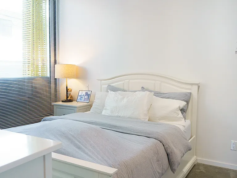 219 Georgia St E #204 — Photo 20