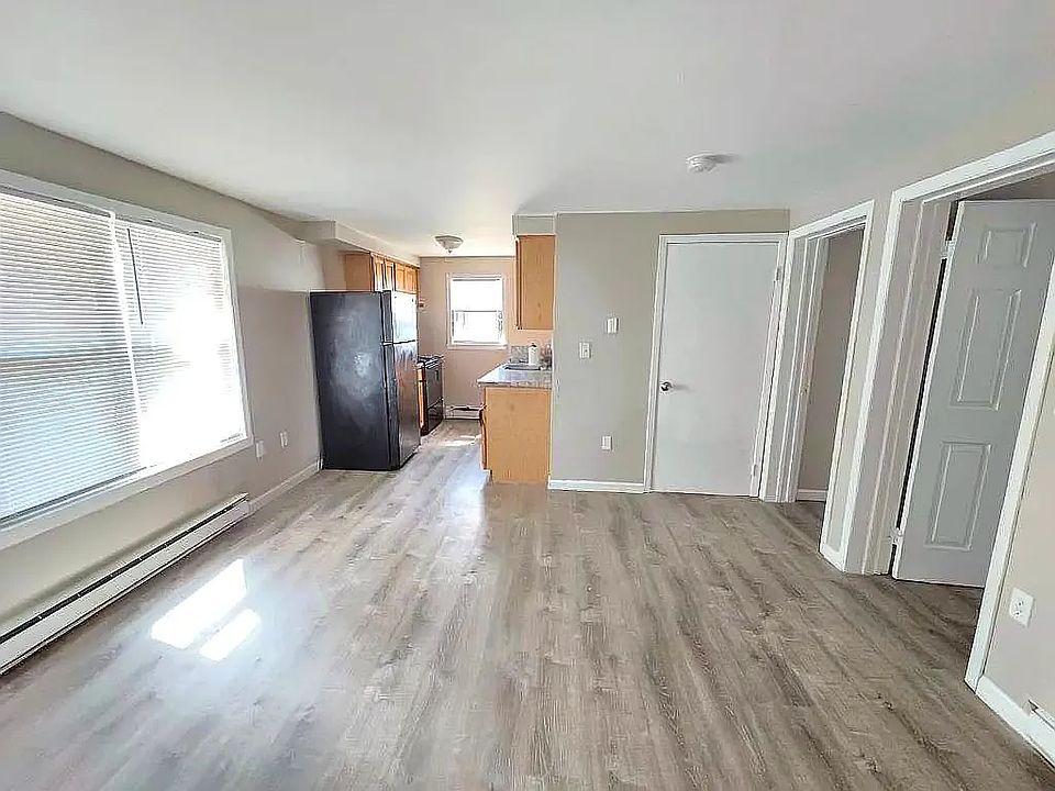 1st image of 311 Littleton Ave #5C