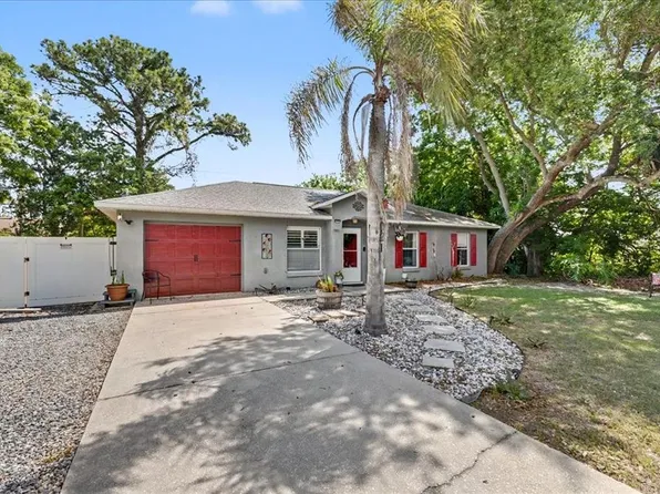 2021 India Palm Dr, Edgewater, FL 32141