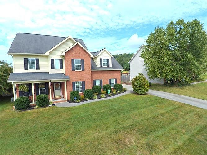 1st image of 1101 Paxton Dr