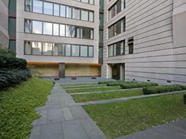 505 Greenwich Street image 1 of 12