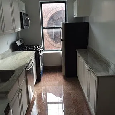 Rented by Reliance Realty Partners LLC  | media 16