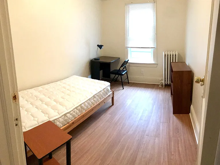 2261 Grandview Ave #2 — Photo 6