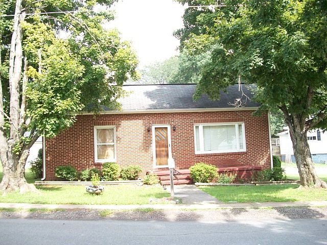 1st image of 726 Westwood Dr