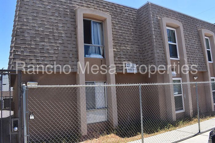 1st image of 2605 Highland Ave