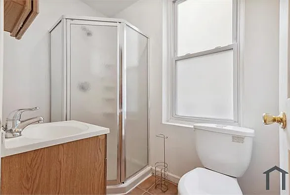 4035 Green St #1 — Photo 15