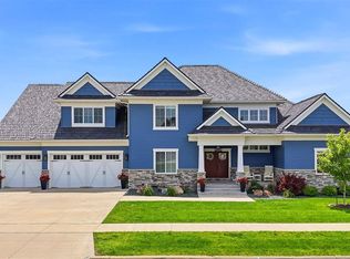 1515 Salm Dr, North Liberty, IA 52317