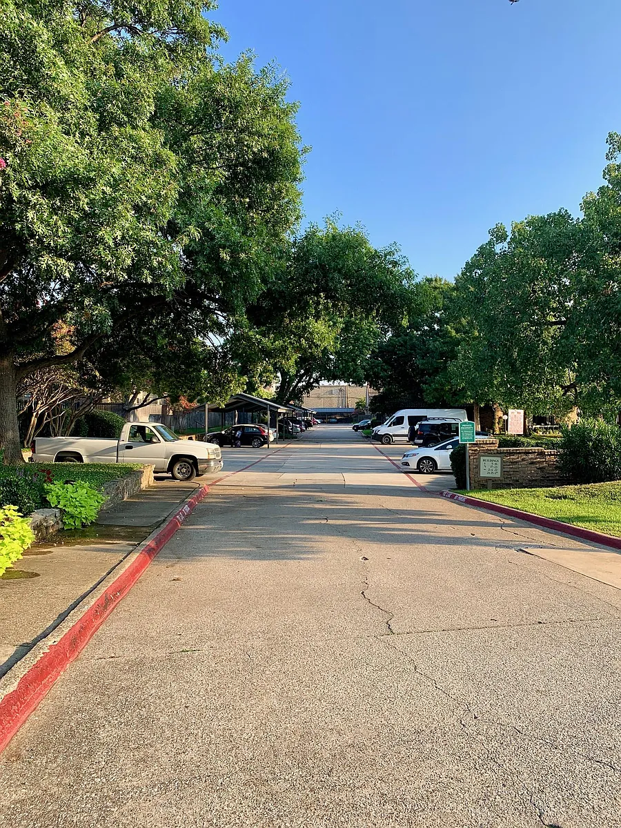 Building Photo - 14800 Enterprise Dr #4A