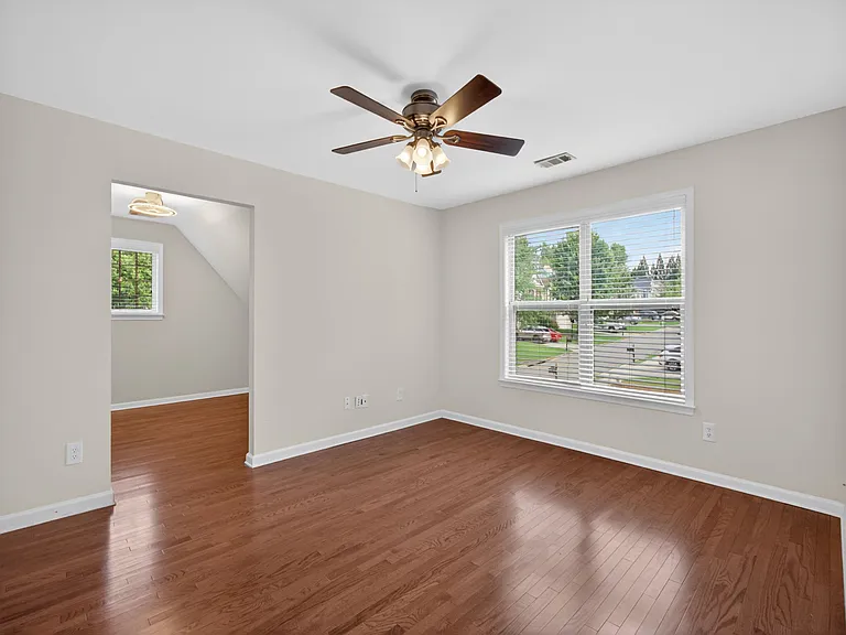 2935 Whitfield Ave — Photo 41