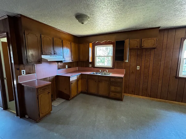1416 Lenoir Dr — Photo 6