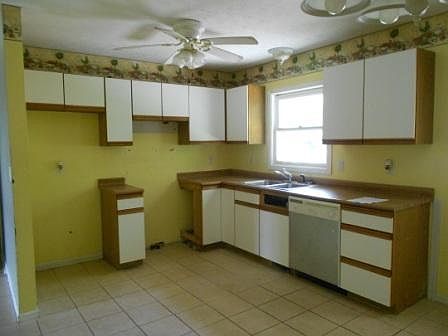 5th image of 1555 Camilla Ln