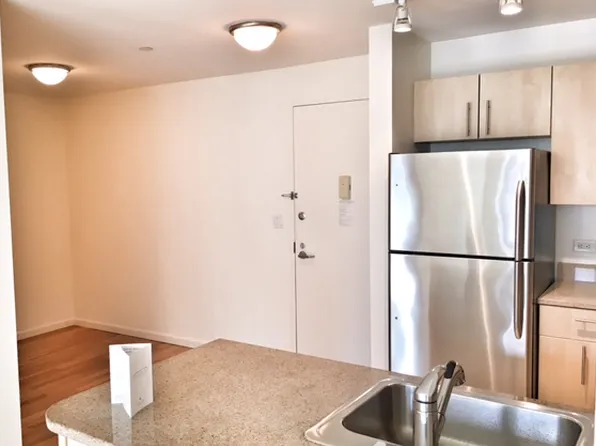 11 East First Street image 4 of 8