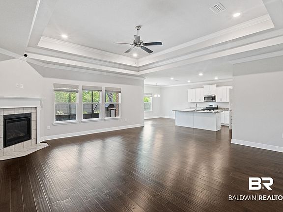 3rd image of 4216 Inverness Cir