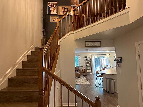 4th image of 539 Pond View Ct