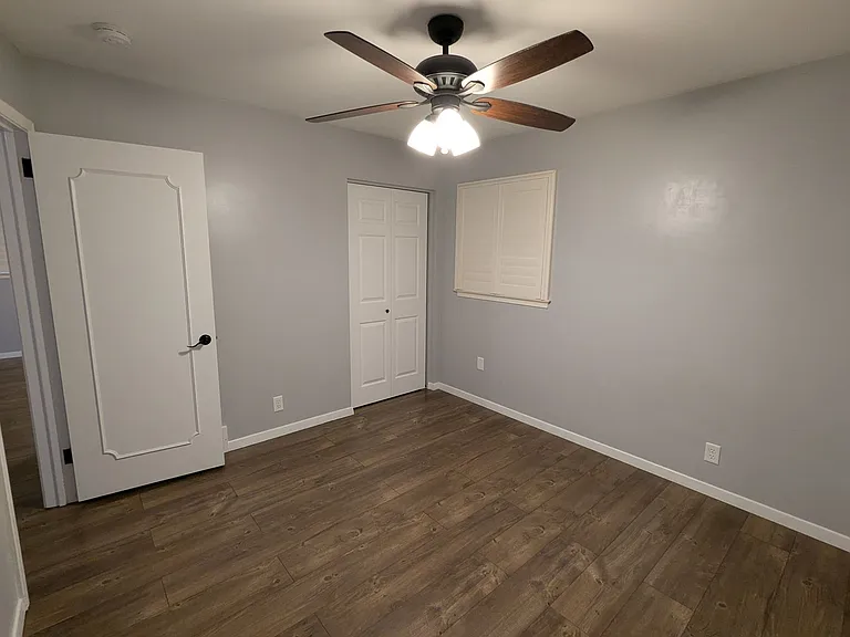 6228 Newton Ave S — Photo 26