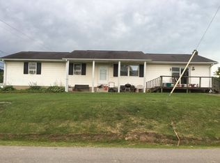 27 School House Dr, Evans, WV 25241