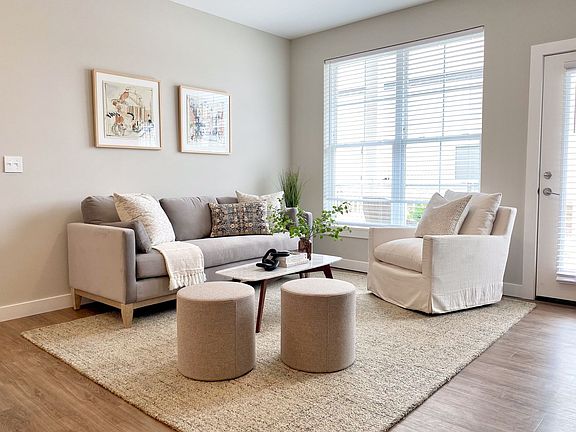 2nd image of 4775 Amity Dr #4805-204