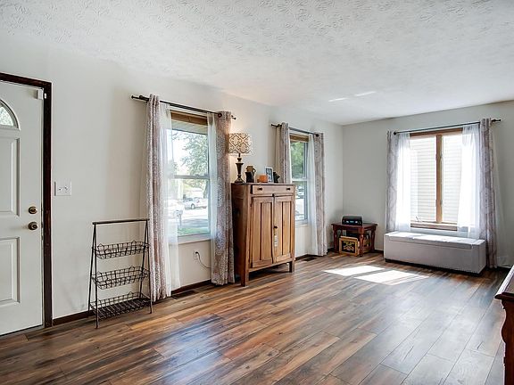 3rd image of 2097 Jeffey Dr