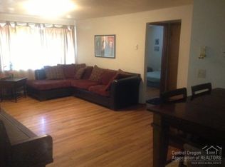 551 SE 5th St, Bend, OR 97702