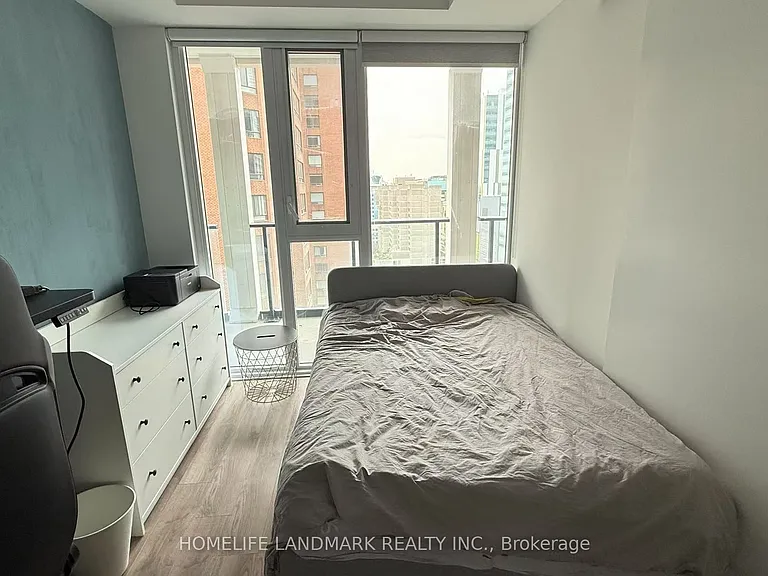 20 Edward St #1414 — Photo 9