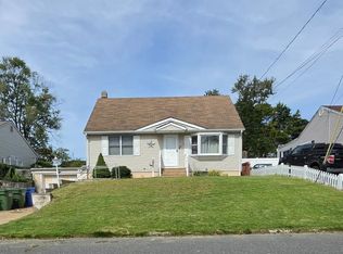24 Louis St, Parlin, NJ 08859