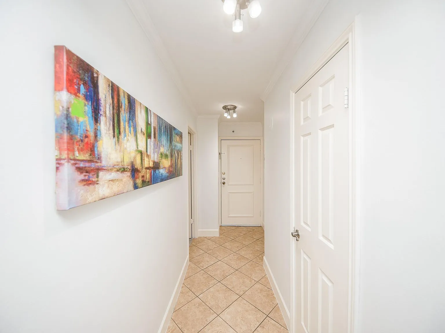 2 bed, 1095 sqft, $2,150 — Photo 2