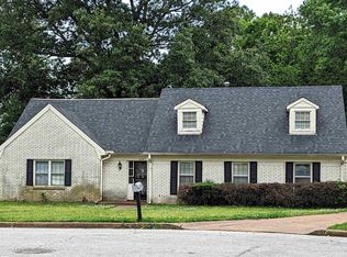 4725 Rolling Meadows Dr, Memphis, TN 38128