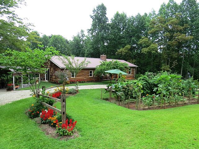 1st image of 172 Chestnut Oak Dr