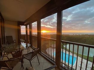 11 Bluebill Ave APT 704, Naples, FL 34108