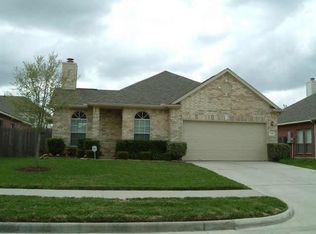 5018 Ridgeway Dr, Pasadena, TX 77504