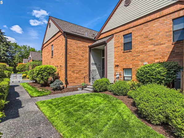 11992 SW Royalty Ct APT 11, King City, OR 97224