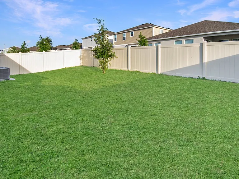 2279 Canyon Oak Dr — Photo 22