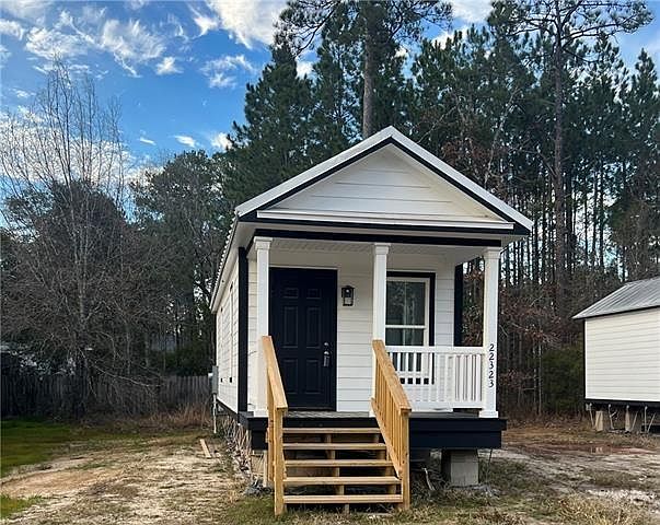 1st image of 22327 Dixie Rue Ln