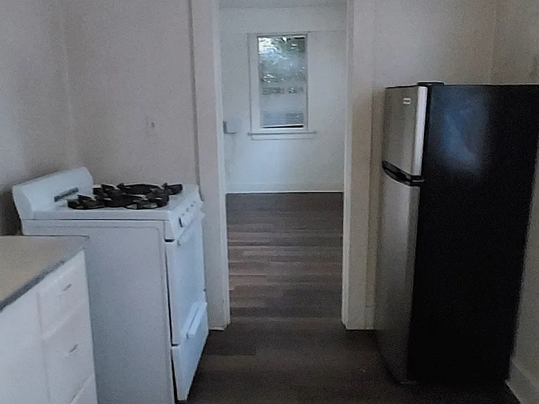 1423 S 5th St — Photo 6