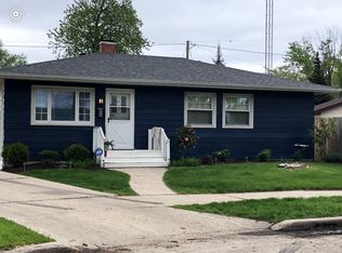 8421 15th Ave, Kenosha, WI 53143