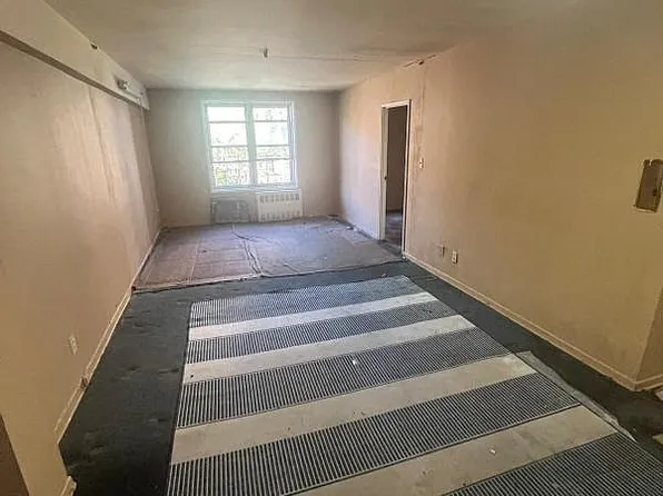 142-20 Franklin Ave #5M, Flushing, NY 11355