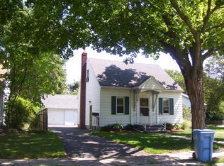 2121 Alpha St, Lansing, MI 48910