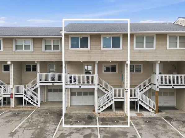 1401 Canal Drive Apt 3, Carolina Beach, NC 28428