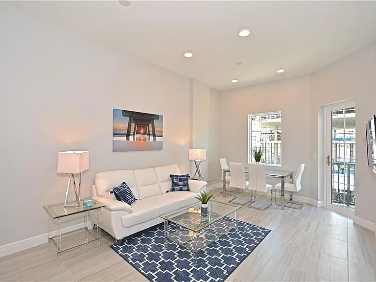 1500 State St #603 — Photo 2