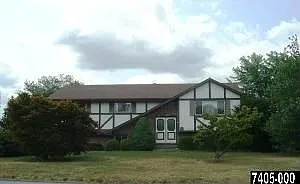 80 Steffie Dr photo 1