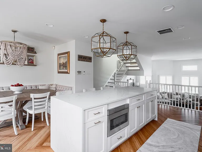 3244 S Smedley St — Photo 2